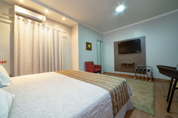 Room 26 of 48