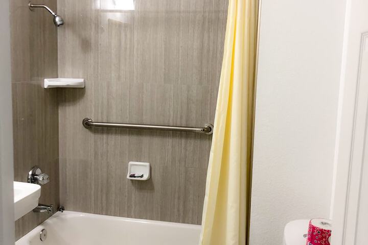 Standard | King Bed (13 of 40)