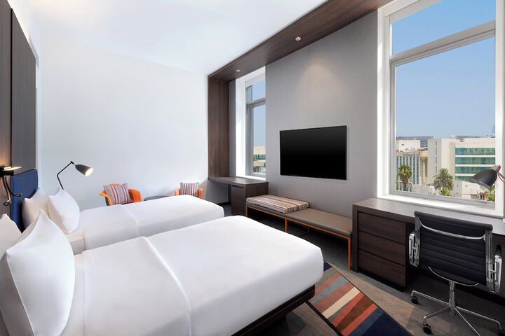 Room 13 of 41