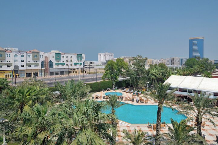 Hotel Pool