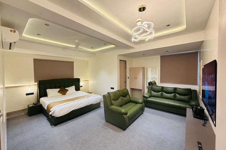 Hotel 24 of 27