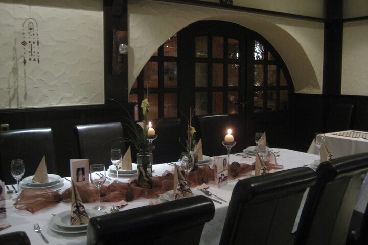 Dining 42 of 50