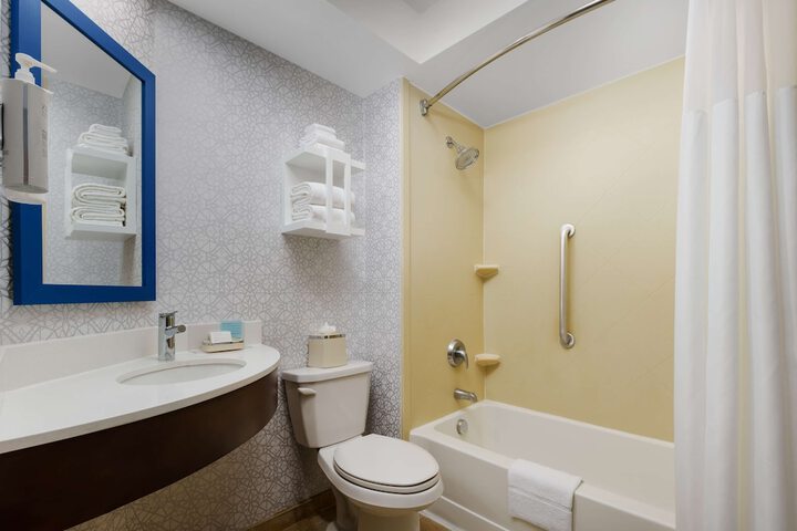 Clean Restrooms