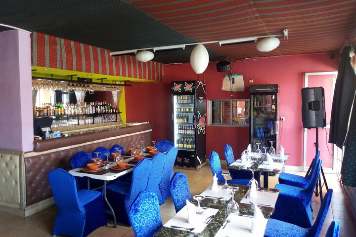 Dining 20 of 24