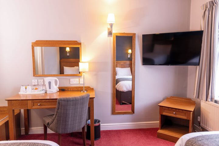 Room 7 of 45