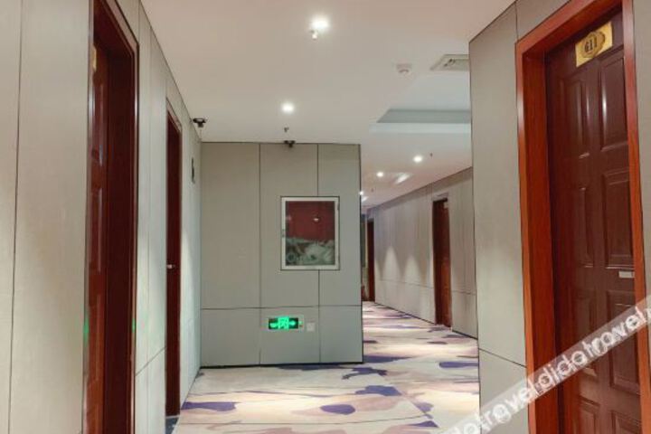 Hotel Interior 11 of 31