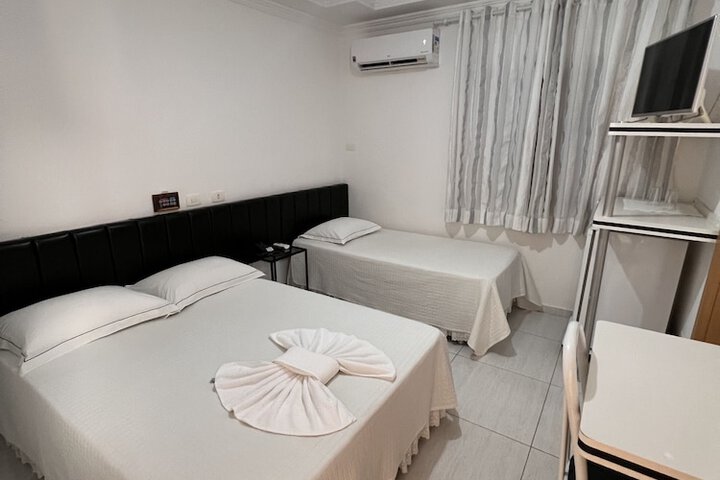 Room 3 of 42