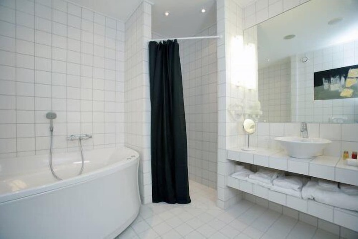 Clean Restrooms
