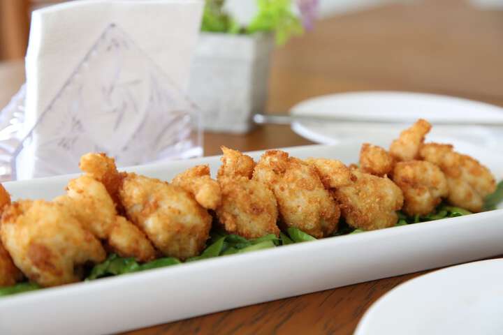 Dining 62 of 100