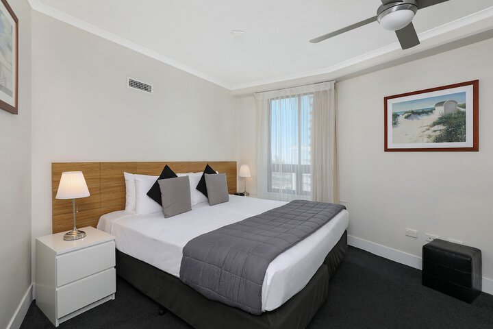 Room 4 of 137
