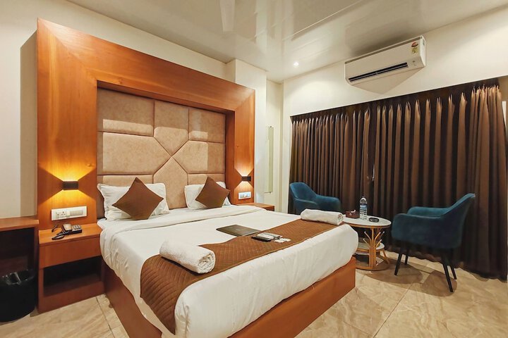 Room 36 of 60