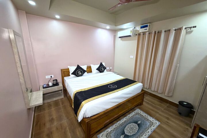 Room 10 of 52