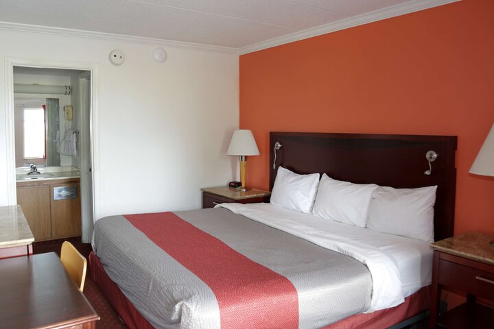 Room 20 of 36