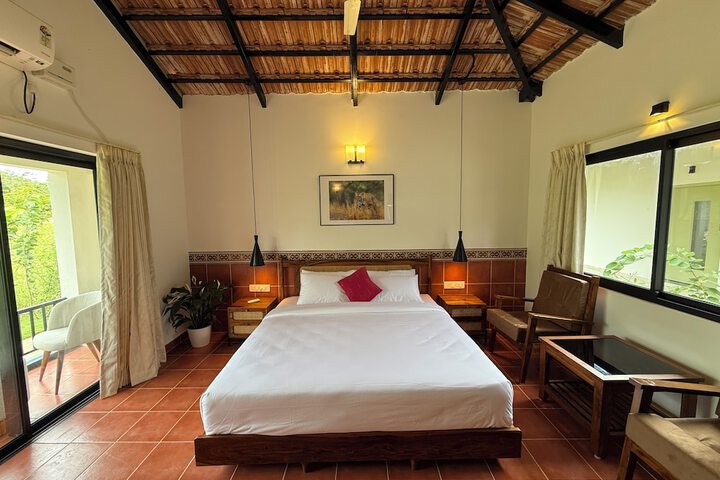 Room 5 of 20