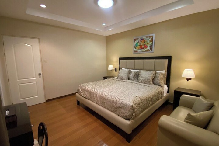 Room 18 of 49