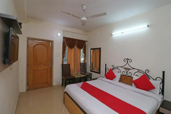 Room 5 of 25