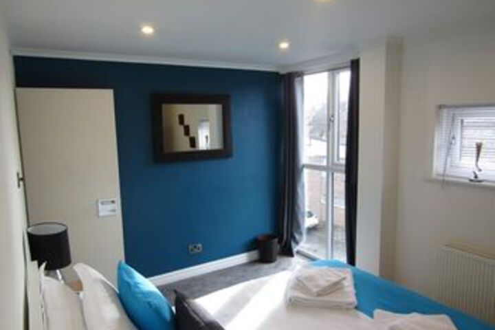 Room 11 of 21