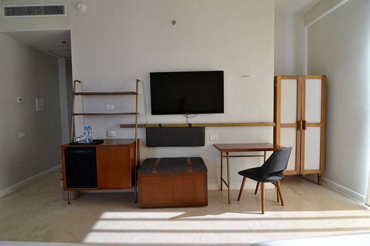 Room 7 of 64