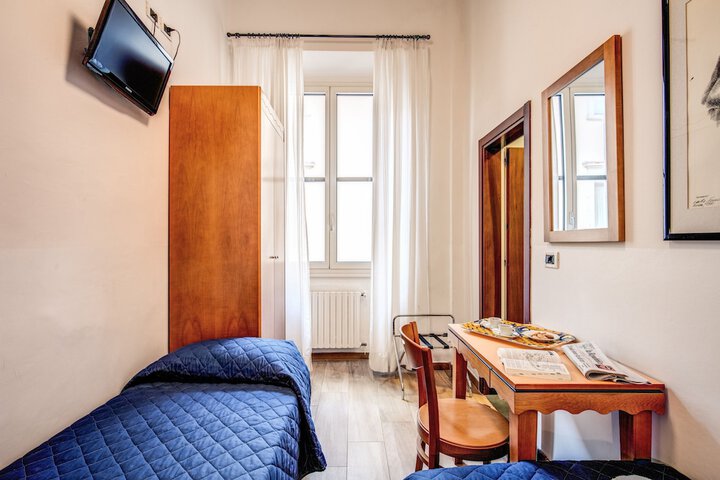 Room 8 of 21