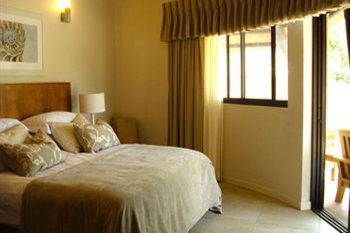 Room 14 of 36