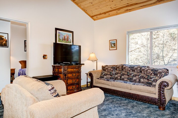 Room 6 of 20