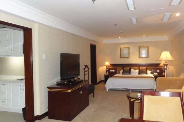 Room 11 of 41