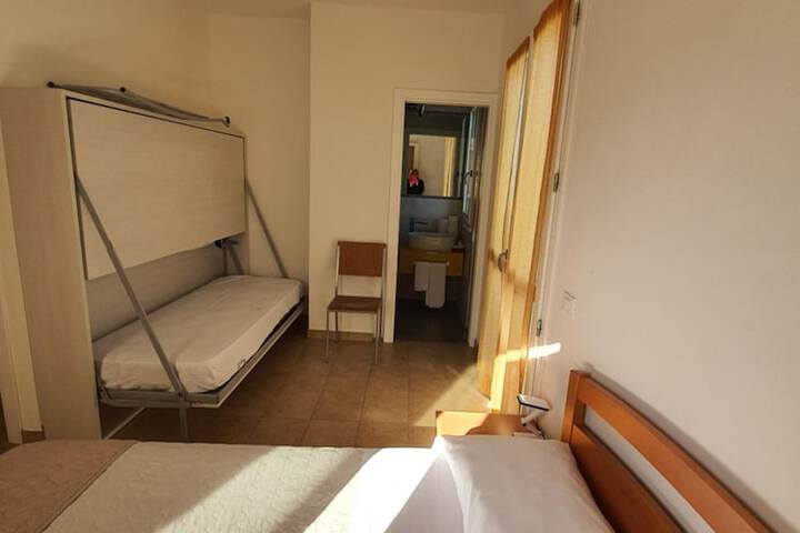 Room 16 of 61
