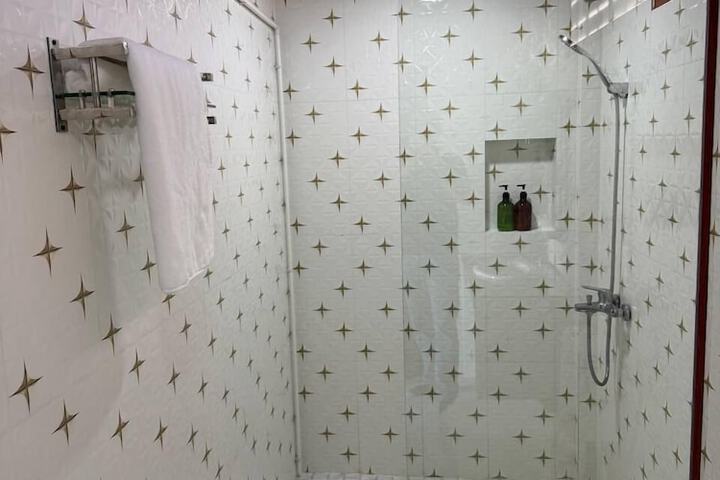 Room 14 of 40