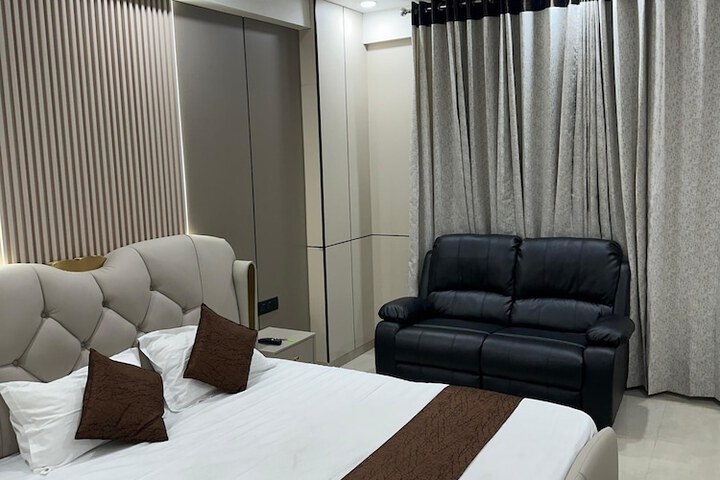 Room 15 of 24