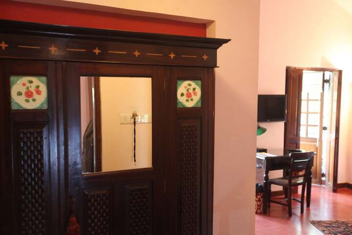 Room 67 of 162