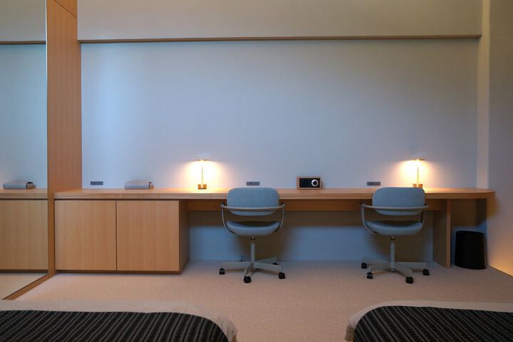 Room 7 of 19