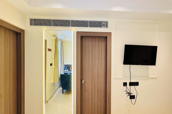 Room 22 of 50
