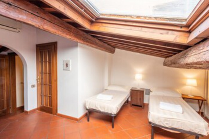 Room 20 of 26