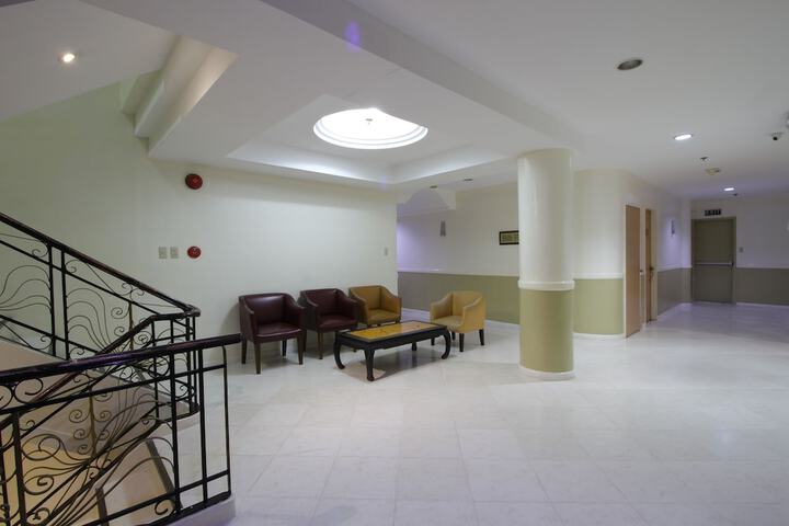 Ballroom/Hall 20 of 23