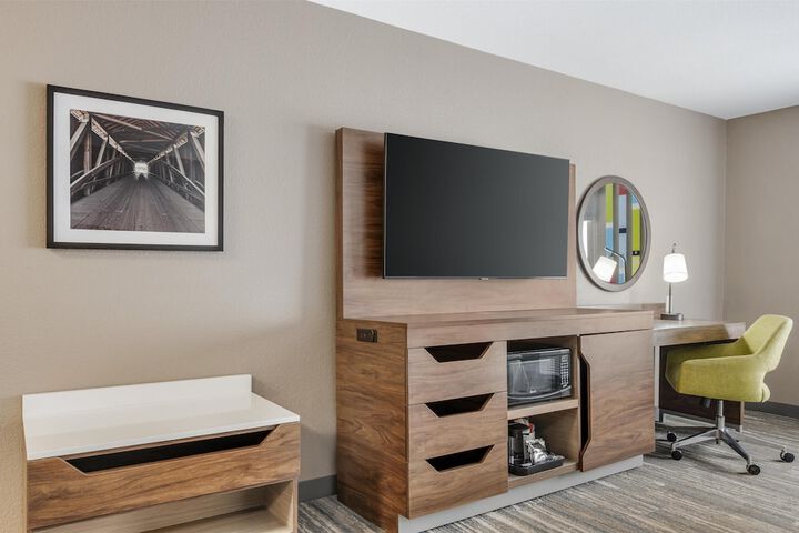 Room 16 of 46