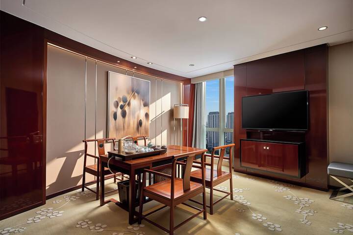 Room 10 of 55