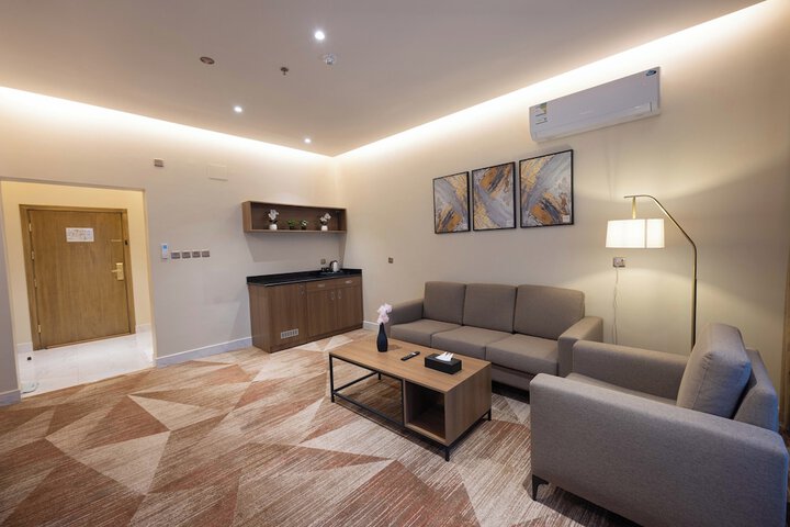 Room 41 of 64