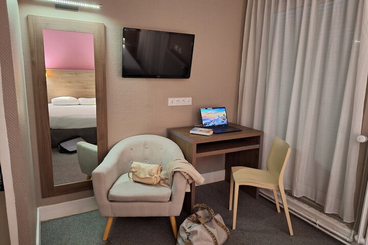 Room 26 of 67