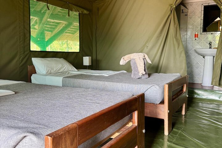 Room 9 of 27