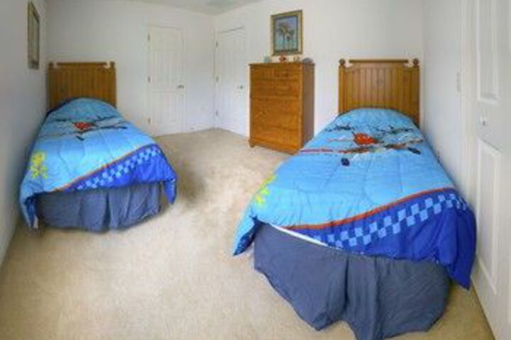 Room 7 of 24