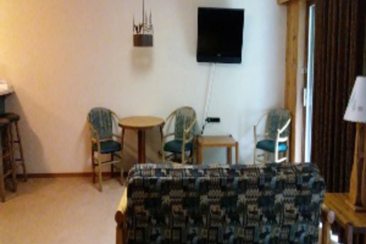 Room 165 of 348