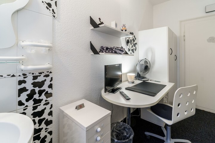 Room 26 of 41