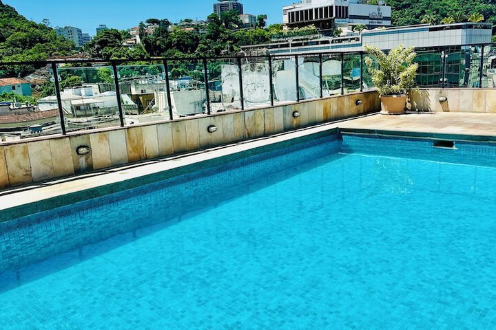 Pool Hotel