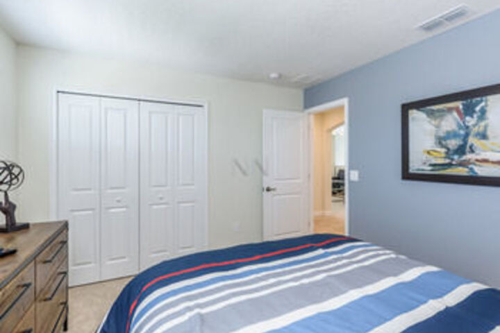 Room 332 of 687