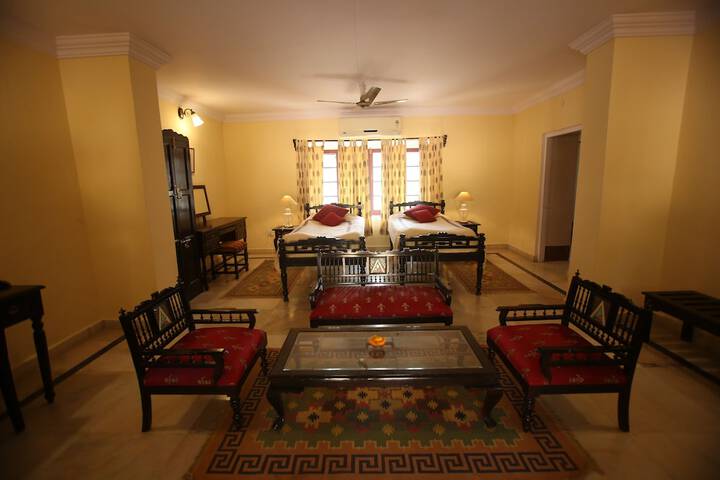 Room 5 of 60