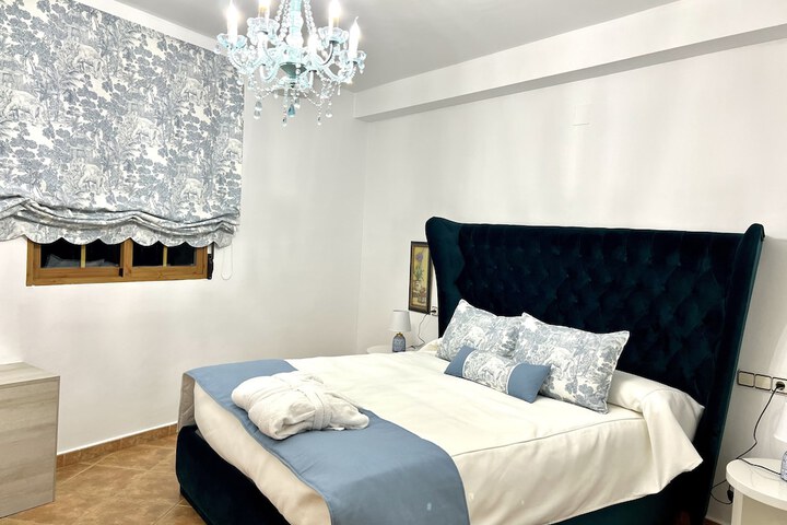 Room 6 of 60