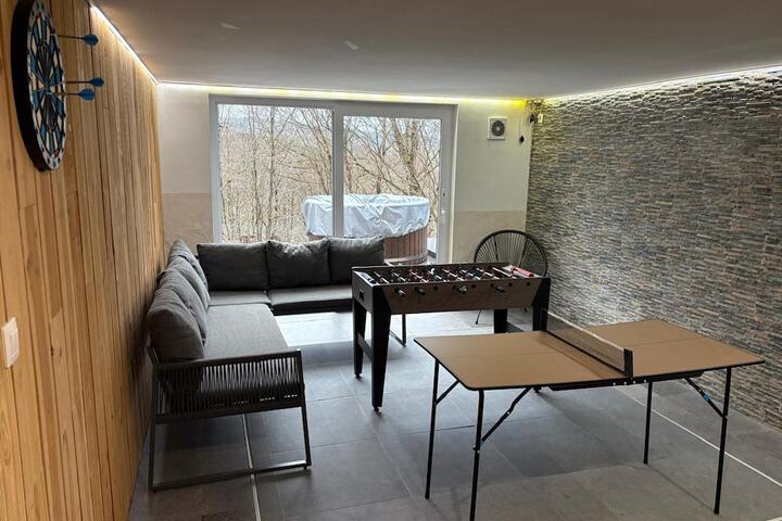 Room 15 of 40