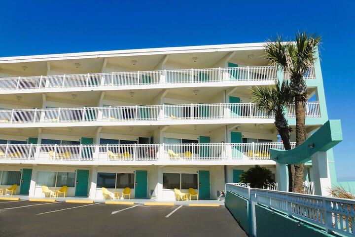 Hotel 27 of 31