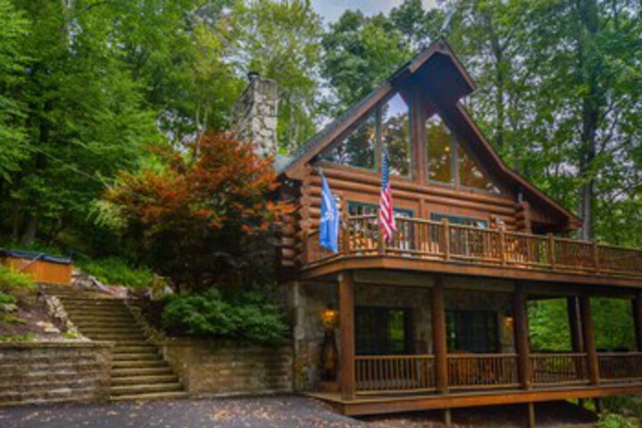 Bear Necessity 4 Bedroom House