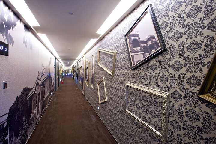 Ballroom/Hall 81 of 87
